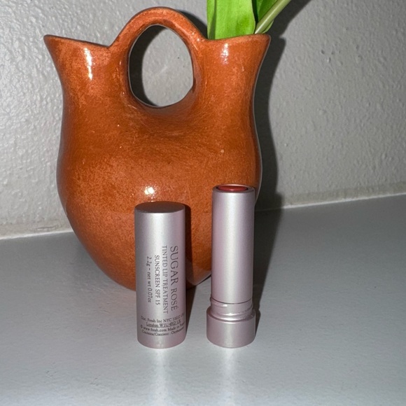 Sugar Rose Tinted Lip Treatment -Fresh .07oz sunscreen SPF 15 - Picture 3 of 4